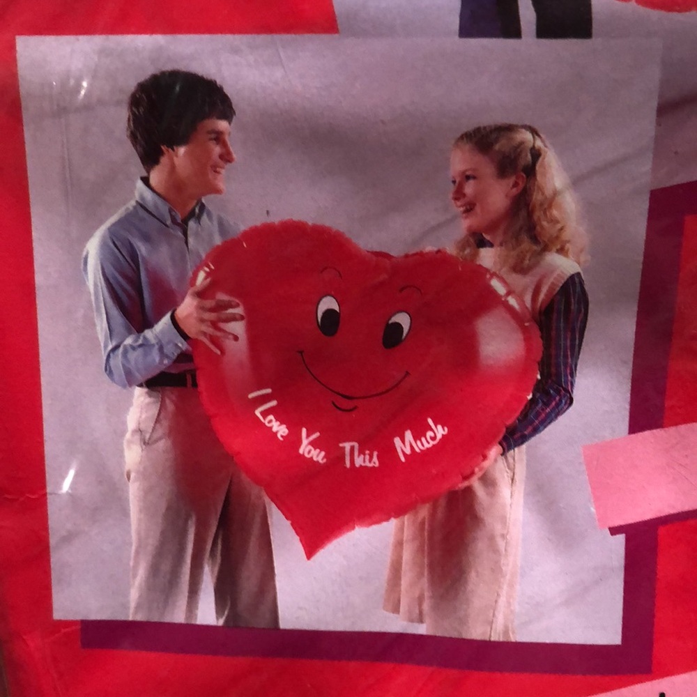 NI P Vintage GIANT 30” inflatable heart with I love you this much” message